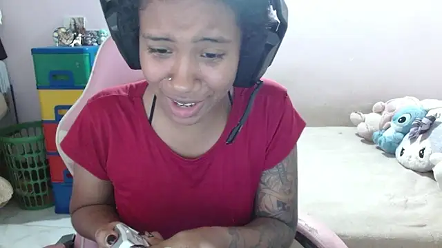 TiffanyRoouse online show from 10/29/25, 11:14