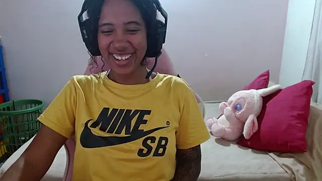 TiffanyRoouse online show from 03/17/25, 11:57