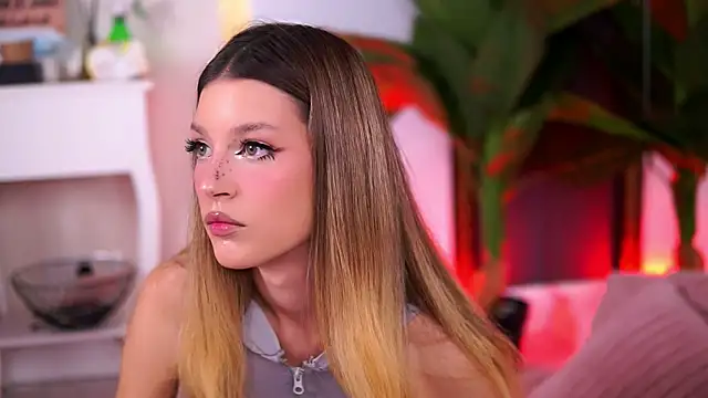 EvaWarenn online show from 10/23/25, 10:36