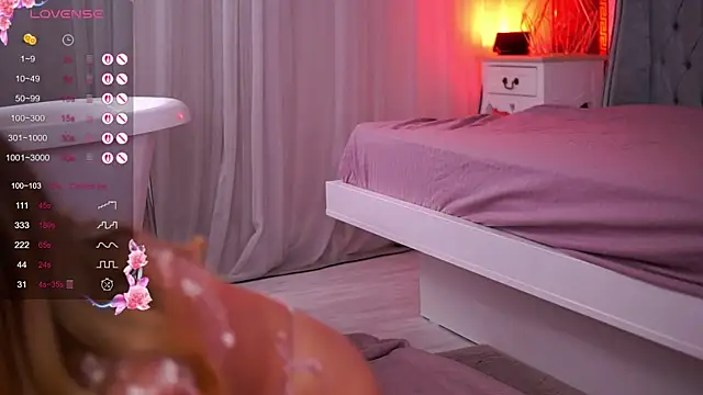 EvaWarenn online show from 09/20/25, 03:44