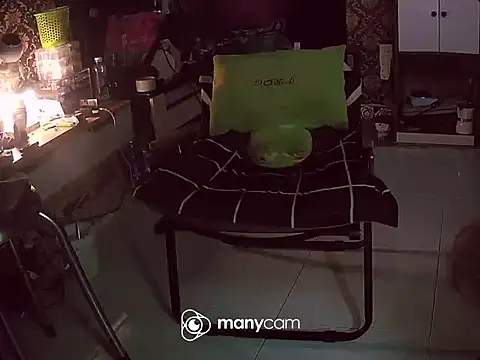 Snapshot of long18cmHFxxx chatting on 12/19/25, 05:10 long18cmHFxxx online show from 12/19/25, 05:10