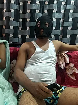 sexycouplemh09 online show from 07/28/26, 04:27