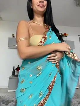  adelle online show from 10/18/25, 11:12