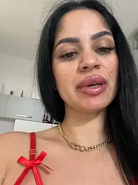  adelle online show from 04/19/26, 09:43