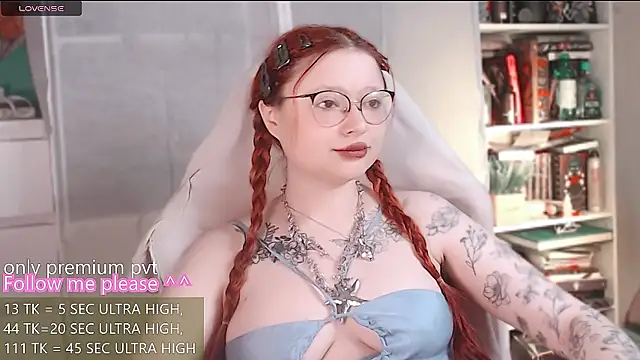 Snapshot of me__hanna chatting on 05/06/26, 04:38 me hanna online show from 05/06/26, 04:38