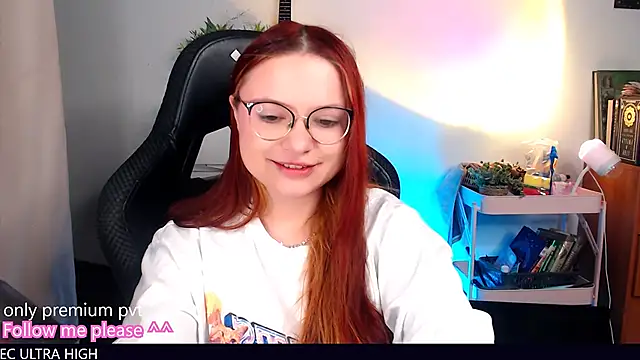 Snapshot of me__hanna chatting on 10/02/25, 10:35 me hanna online show from 10/02/25, 10:35