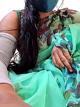 Snapshot of Archna-ji chatting on 03/08/25, 05:17 Archna-ji online show from 03/08/25, 05:17