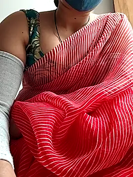 Snapshot of Archna-ji chatting on 02/18/25, 05:20 Archna-ji online show from 02/18/25, 05:20