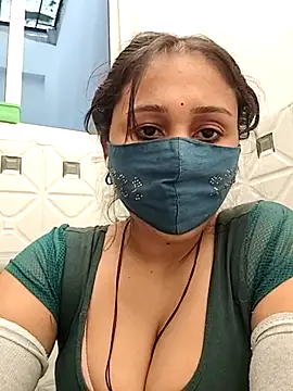 Snapshot of Archna-ji chatting on 02/28/25, 05:15 Archna-ji online show from 02/28/25, 05:15