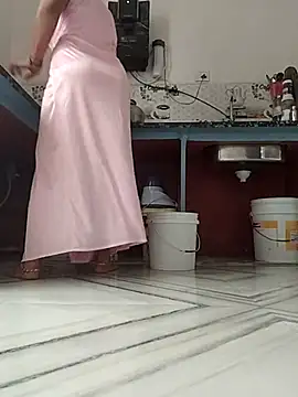 Snapshot of Archna-ji chatting on 09/12/25, 03:39 Archna-ji online show from 09/12/25, 03:39