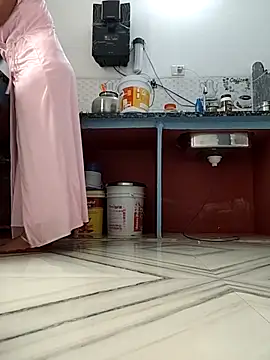 Snapshot of Archna-ji chatting on 10/13/25, 04:36 Archna-ji online show from 10/13/25, 04:36