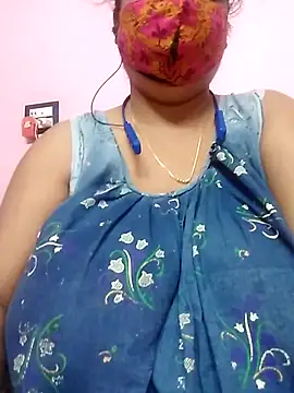 Snapshot of Kayra_34 chatting on 10/19/25, 06:49 Kayra 34 online show from 10/19/25, 06:49