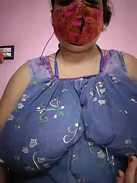 Snapshot of Kayra_34 chatting on 05/15/26, 04:32 Kayra 34 online show from 05/15/26, 04:32