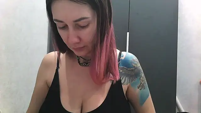 BlueXOwl online show from 10/30/25, 06:05