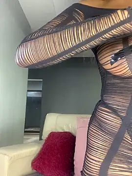 VeryGoodBadGirl1 online show from 06/19/26, 12:05