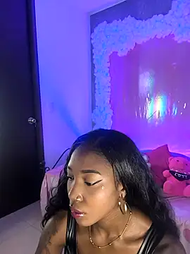 lilit kyteler online show from 11/10/25, 08:25