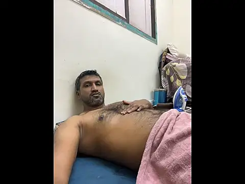 Snapshot of Mulla_indian1988 chatting on 02/08/26, 05:21 Mulla indian1988 online show from 02/08/26, 05:21