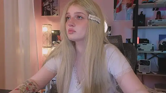 ELLIEJAY online show from 06/05/26, 05:34
