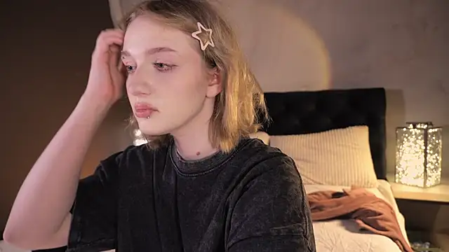 ELLIEJAY online show from 02/19/26, 05:15