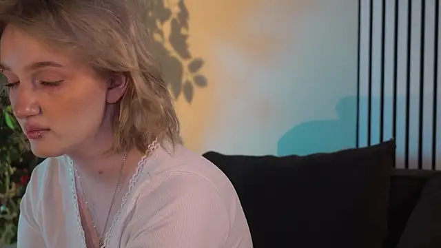 ELLIEJAY online show from 04/02/26, 05:36