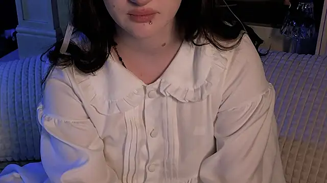 ELLIEJAY online show from 10/28/25, 05:08