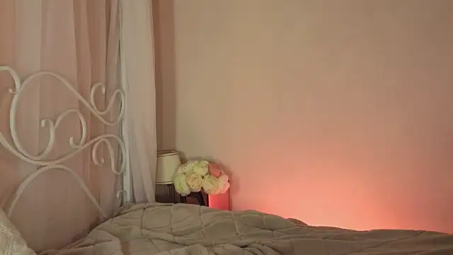 ELLIEJAY online show from 10/22/25, 05:18