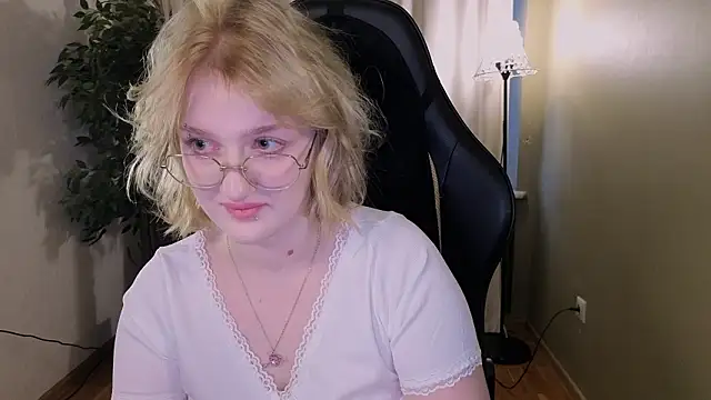 ELLIEJAY online show from 03/06/26, 05:24