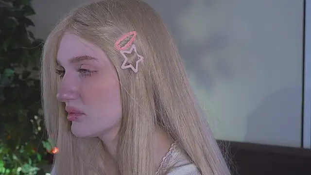 ELLIEJAY online show from 04/12/26, 07:11