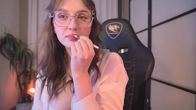 ELLIEJAY online show from 02/26/25, 08:36