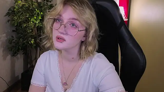 ELLIEJAY online show from 03/05/26, 05:15