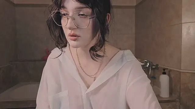 ELLIEJAY online show from 10/10/25, 05:19