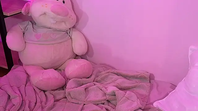 ELLIEJAY online show from 10/17/25, 05:44