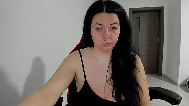 amiraisa11 online show from 03/26/26, 03:05