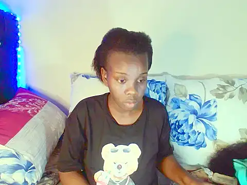 Snapshot of dinnykrazx chatting on 09/16/25, 03:46 dinnykrazx online show from 09/16/25, 03:46