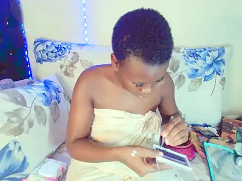 Snapshot of dinnykrazx chatting on 10/15/25, 06:44 dinnykrazx online show from 10/15/25, 06:44