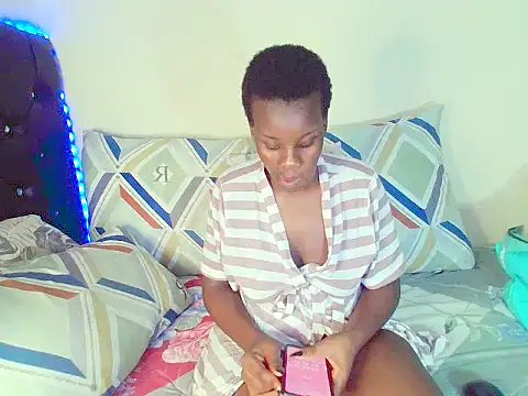 Snapshot of dinnykrazx chatting on 11/14/25, 06:22 dinnykrazx online show from 11/14/25, 06:22