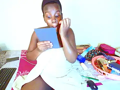 Snapshot of dinnykrazx chatting on 01/31/25, 04:59 dinnykrazx online show from 01/31/25, 04:59