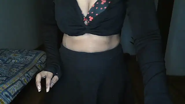 Suzie darling online show from 12/22/25, 02:01