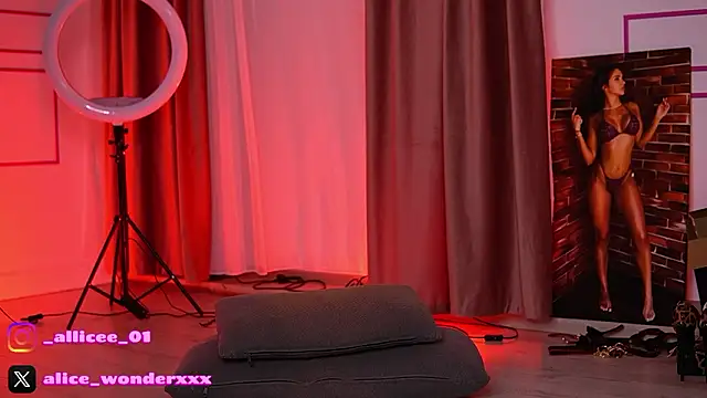 VanessaSimon online show from 02/03/26, 06:51