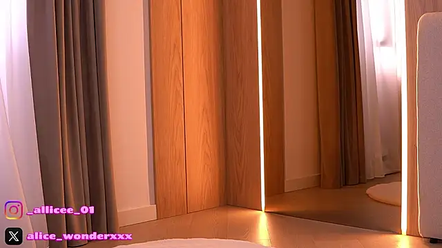 VanessaSimon online show from 03/14/26, 06:30