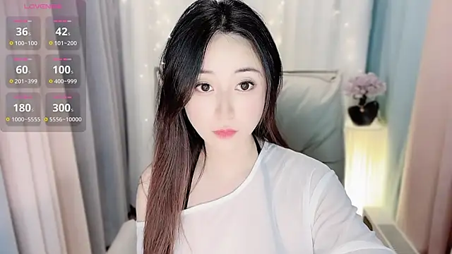 Snapshot of Liiniie-Lovers chatting on 02/24/25, 11:52 Liiniie-Lovers online show from 02/24/25, 11:52