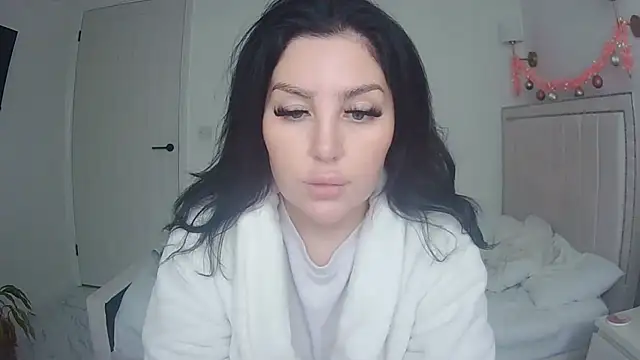 magical mia online show from 12/04/25, 10:47