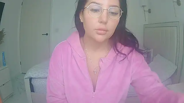 Snapshot of magical_mia chatting on 05/20/26, 07:38 magical mia online show from 05/20/26, 07:38
