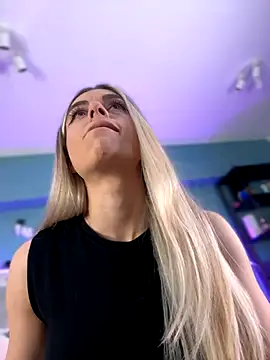 HaileyMadow online show from 10/26/25, 07:20