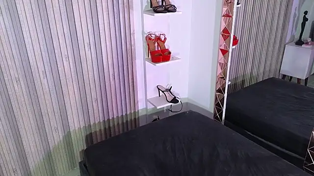 Snapshot of LissaWiild chatting on 09/29/25, 08:14 LissaWiild online show from 09/29/25, 08:14