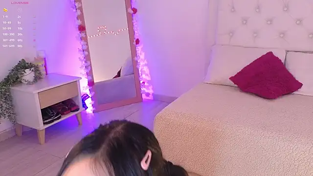 little kawaiigirl  online show from 05/02/26, 03:45