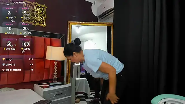 JulianaMartineS online show from 02/17/25, 07:12