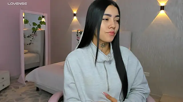 miagomezweb1 online show from 03/08/25, 12:30