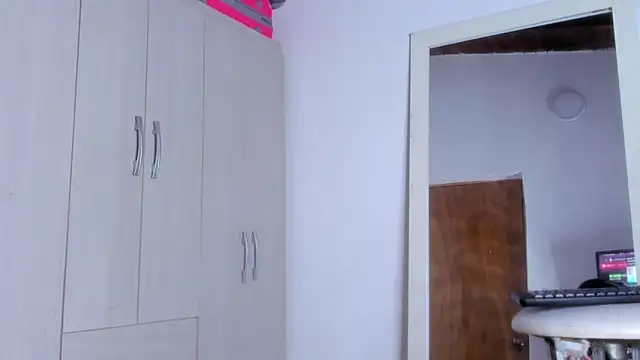 Kendall Hotsexy x online show from 03/25/26, 06:35