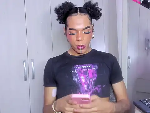 Kendall Hotsexy x online show from 04/05/26, 03:02